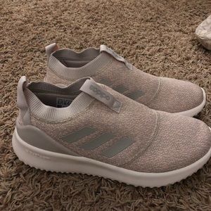 Adidas slip on tennis shoes